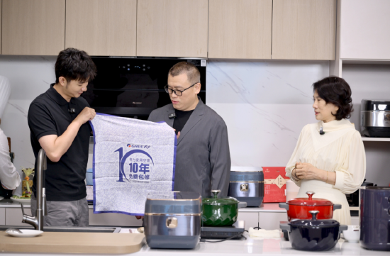 董明珠谈格力空调10年免费包修：最大的职业道德就是不讲假话，骗人只能(🎃)骗一时